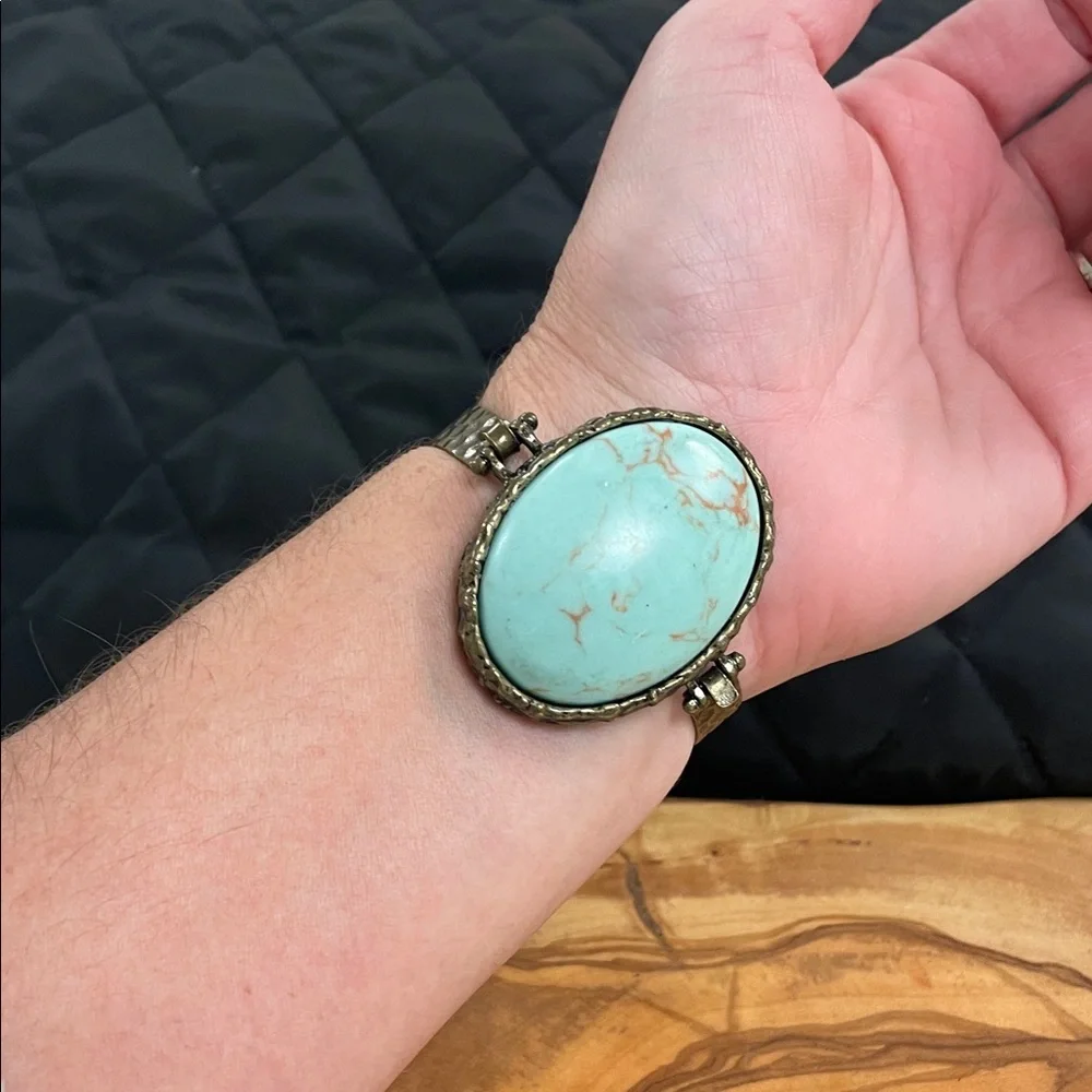 Antique Gold Tone Hammered Hinged Band Bracelet